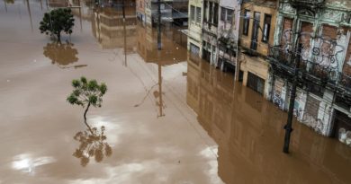 Suben a 76 los muertos por las inundaciones en el sur de Brasil