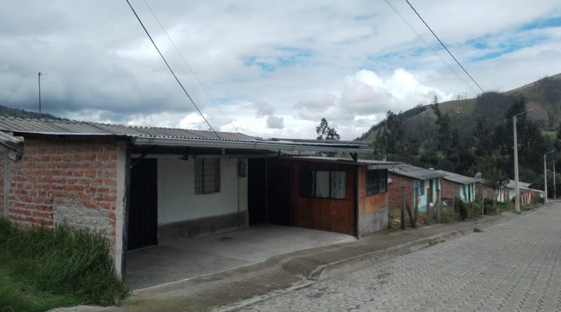 Proceso de regularización beneficiará a 33 familias en Quimiag